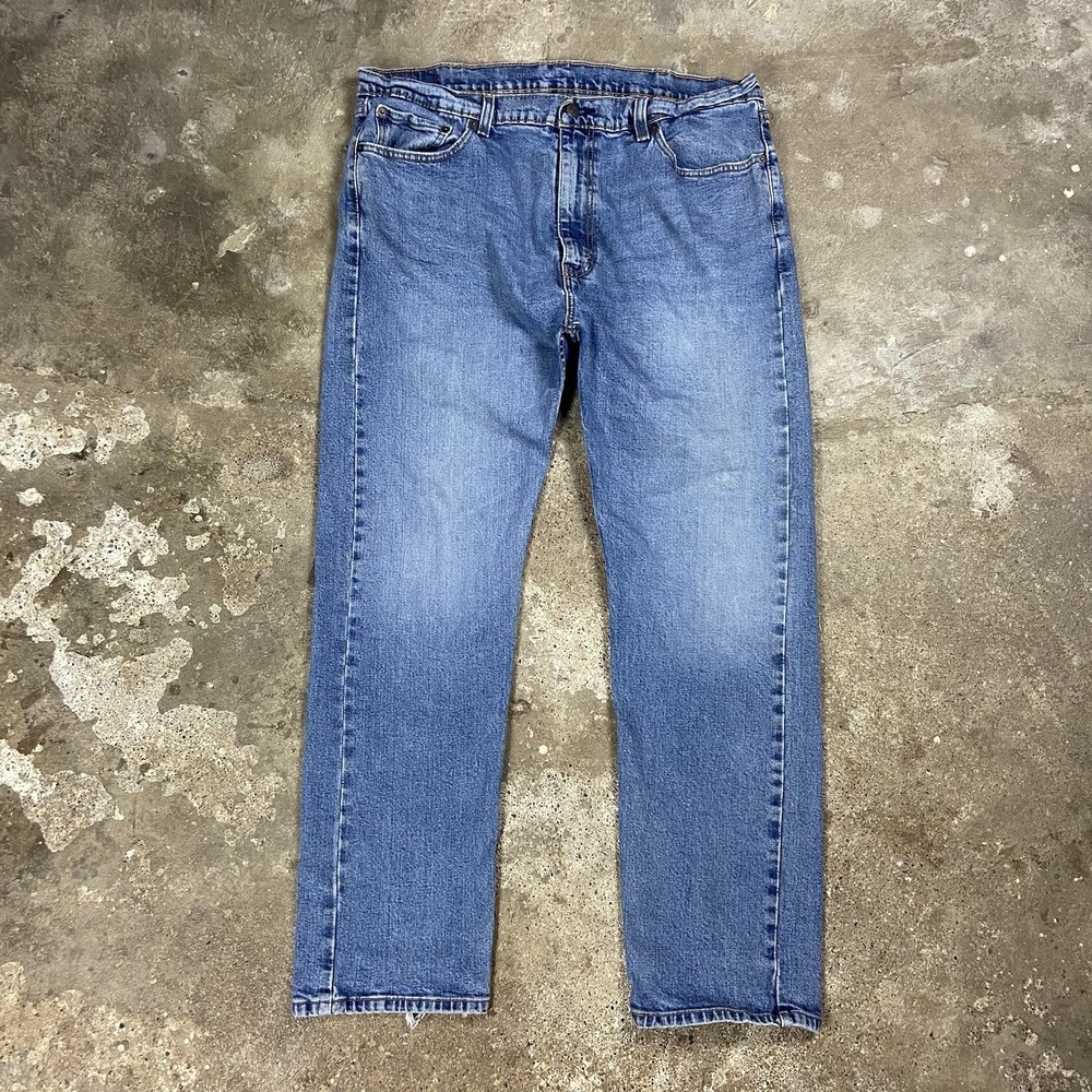 Levi's 505 Jeans Size 40x30 Blue Denim Medium Wash Classic Straight Leg‎ Fit